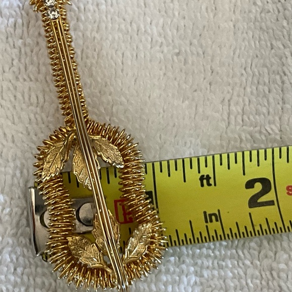 Kramer of New. York Guitar Pin Brooch Gold-Tone Metal & Clear Shiny Bead Vintage - Picture 3 of 14